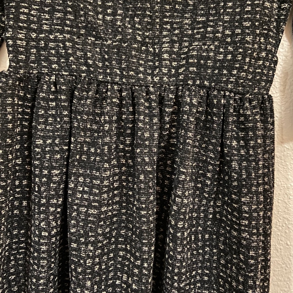 Franchesca’s Mid-Length Dress - Picture 8 of 9